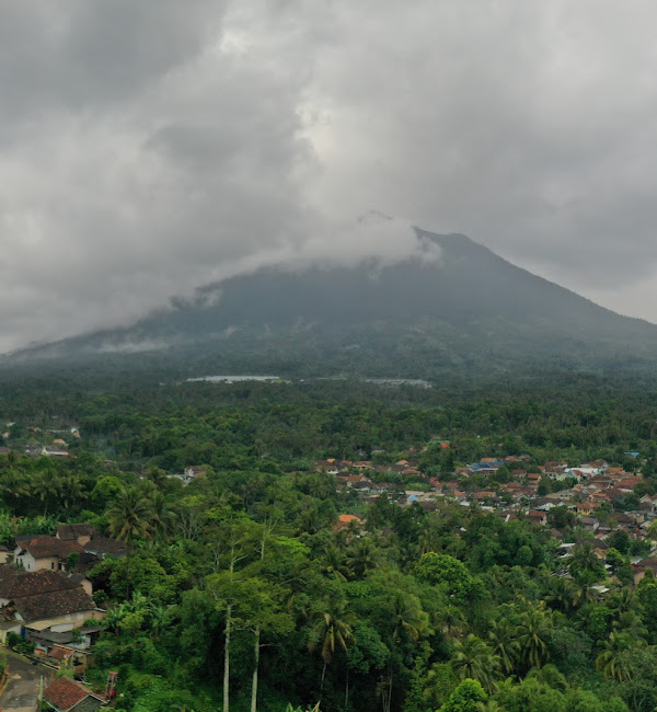 Hiking Gunung Tanggamus